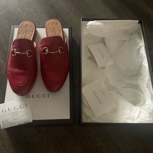 Gucci red Princetown suede mules Rrp $860 work a handful of times, size 36